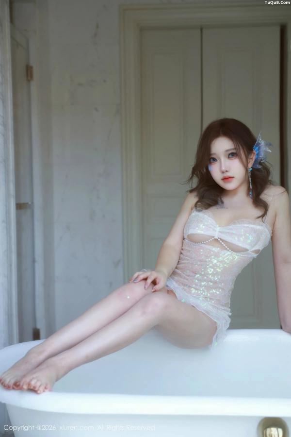   [XiuRen]高清写真图 2026.01.30 No.11298 小薯条nienie 性感情趣服饰第42张图片